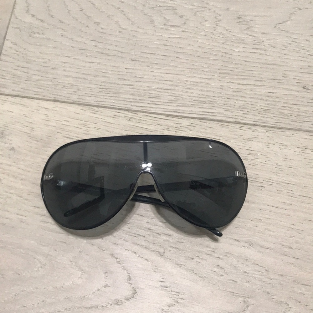 D&G GLASSES